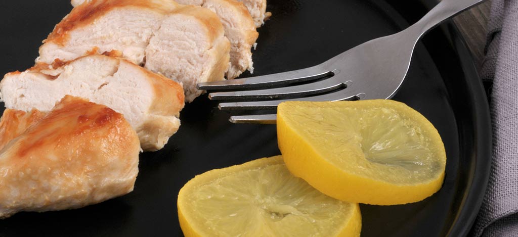Pollo al limone: un piatto fresco e saporito per l’estate